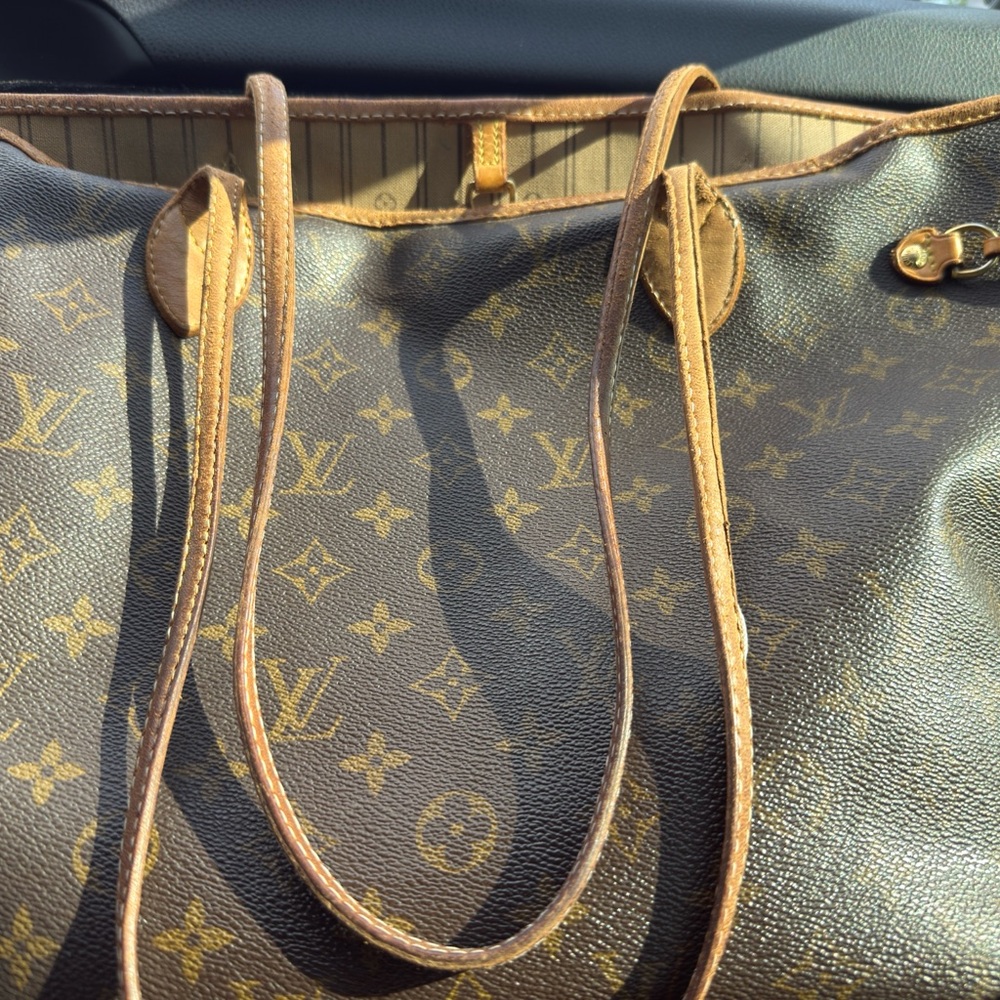 Authentic Louis Vuitton Neverfull MM